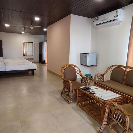 Kay'S Riverview Resort Baga Bagian luar foto